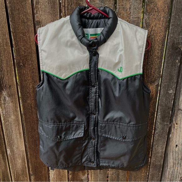 John Deere Vintage Wm’s Snowmobile Puffer Vest Sz M - Picture 9 of 15